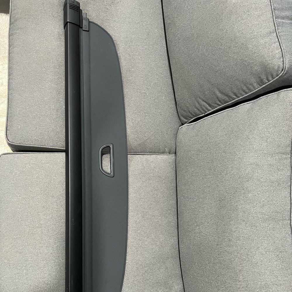 Retractable Cargo cover for Mercedes GLC 300